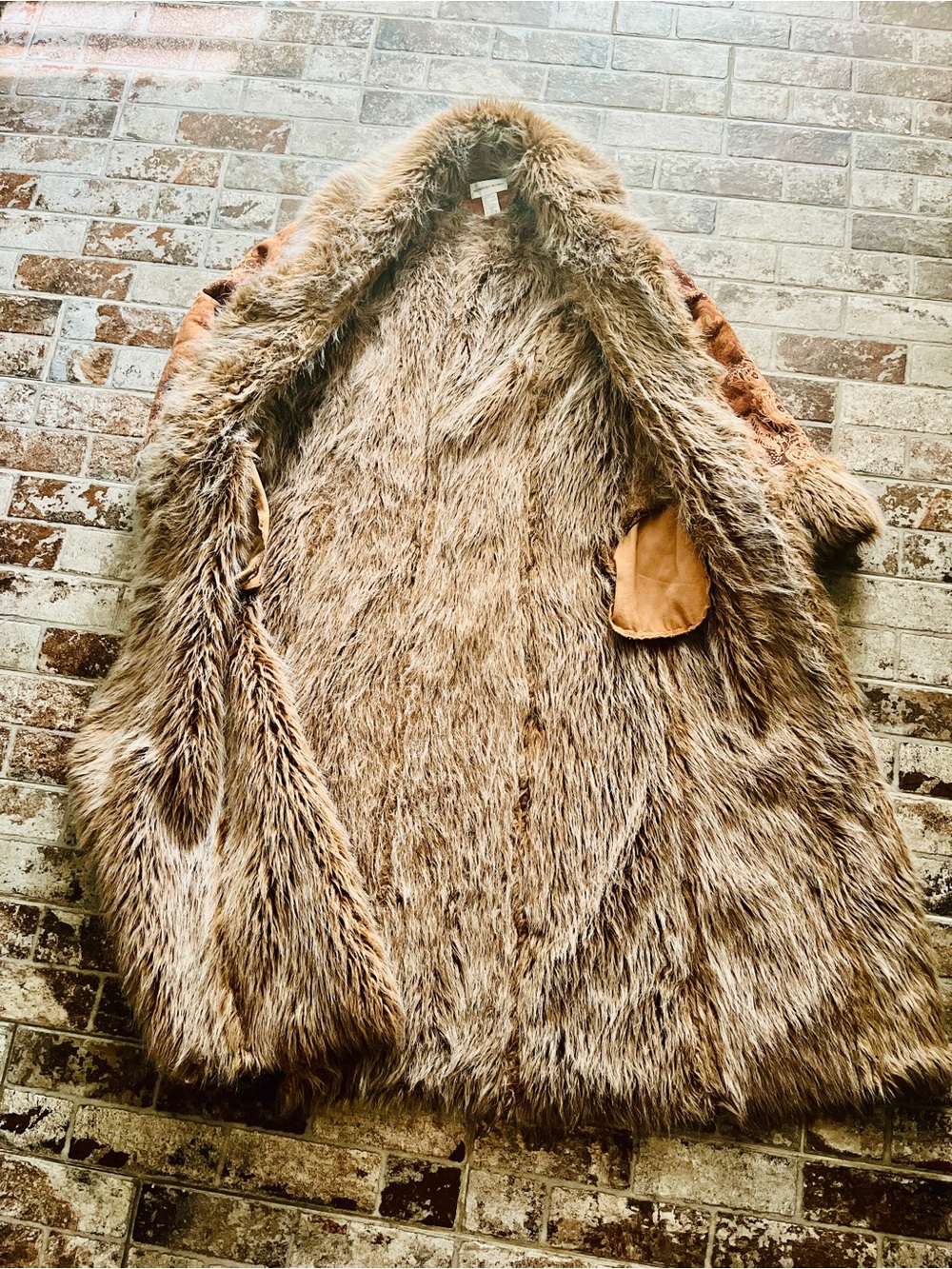 Vintage Newport News Rust Paisley Trench Coat with Faux-Fur Trim - Picture 6 of 7